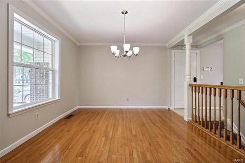 804 Windmill Dr, Ballwin, MO 63011 photo 3