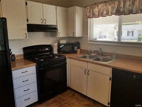 409 Wild Winds Dr, O'fallon, MO 63368 photo 3