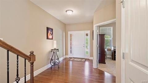 404 Maple Rise Path, Chesterfield, MO 63005 photo 4