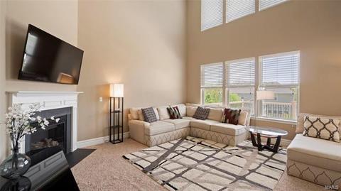 404 Maple Rise Path, Chesterfield, MO 63005 photo 11