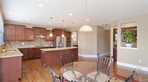404 Maple Rise Path, Chesterfield, MO 63005 photo 18