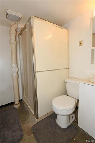 3676 Long, Saint Ann, MO 63074 photo 19