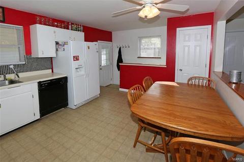 3676 Long, Saint Ann, MO 63074 photo 5
