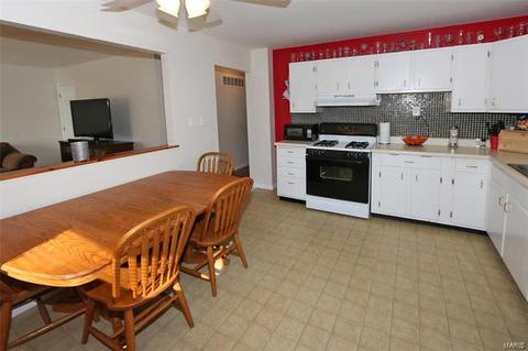 3676 Long, Saint Ann, MO 63074 photo 6