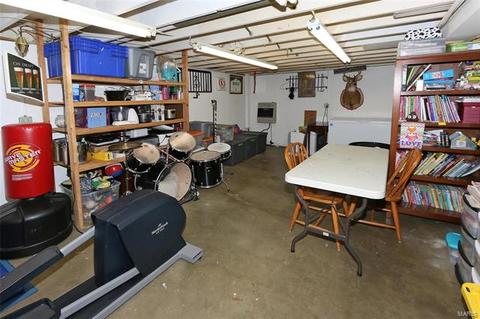 3676 Long, Saint Ann, MO 63074 photo 16