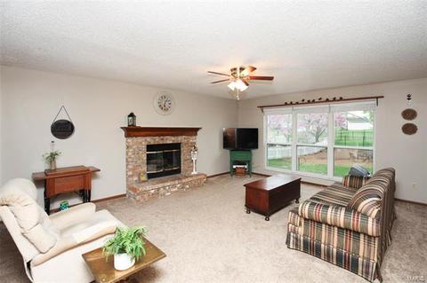 2615 Dunmore Cir, O'fallon, MO 63368 photo 9