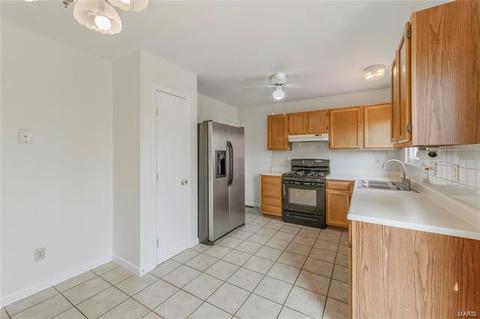 614 Sundance Dr, O'fallon, MO 63368 photo 8