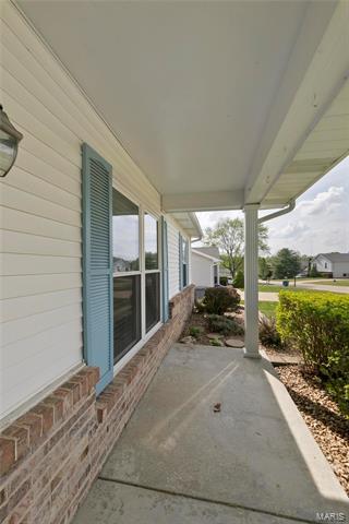 614 Sundance Dr, O'fallon, MO 63368 photo 3