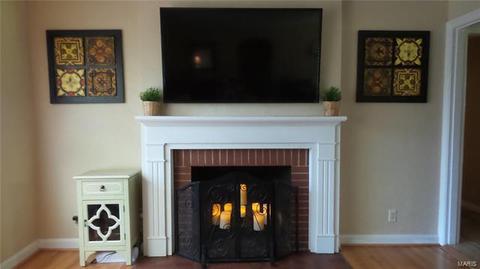 8619 S Laclede Sta, Saint Louis, MO 63123 photo 3