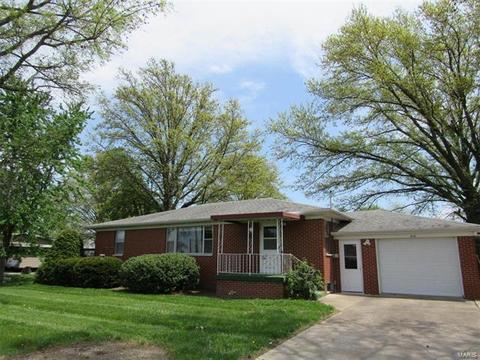 210 N Oak St, Hoffman, IL 62250 photo 1