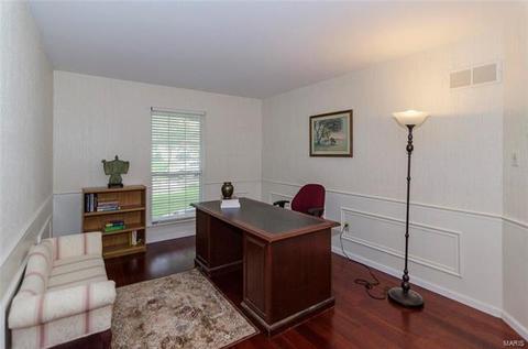 243 Oakmont Farm Dr, Ballwin, MO 63021 photo 12