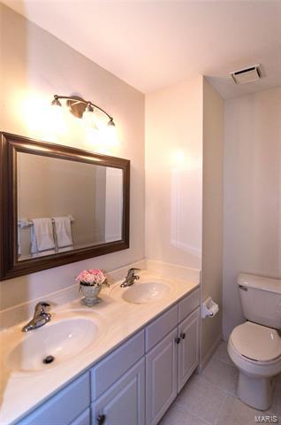 243 Oakmont Farm Dr, Ballwin, MO 63021 photo 35