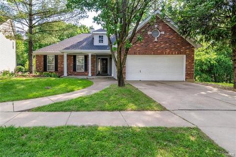 243 Oakmont Farm Dr, Ballwin, MO 63021 photo 1