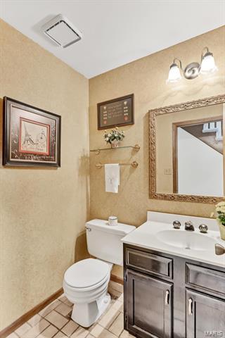 710 Eaglebrooke Dr, Ballwin, MO 63021 photo 24