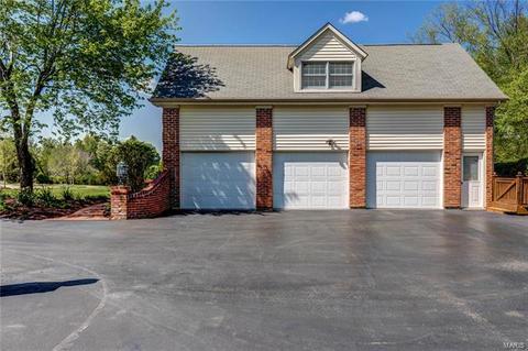 511 Corley Dr, Chesterfield, MO 63017 photo 4