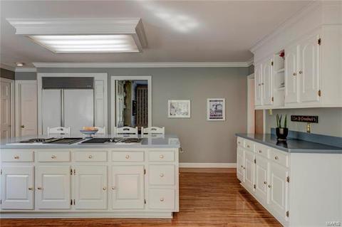 511 Corley Dr, Chesterfield, MO 63017 photo 9