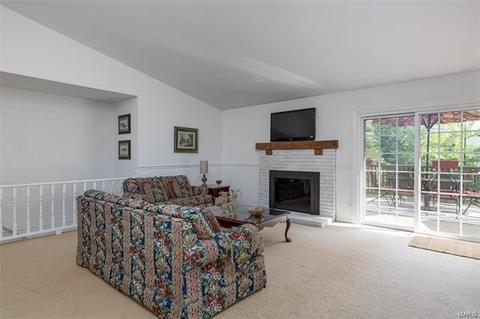 623 Dougherty Ter, Ballwin, MO 63021 photo 20