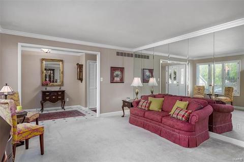 623 Dougherty Ter, Ballwin, MO 63021 photo 10