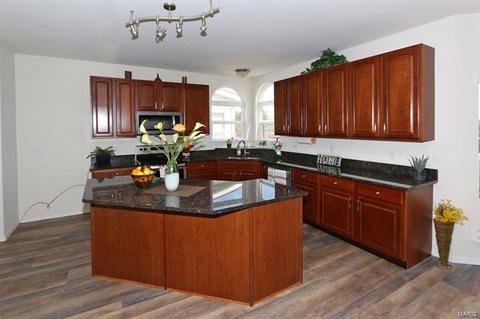 298 Arbor Trails Dr, Ballwin, MO 63021 photo 11
