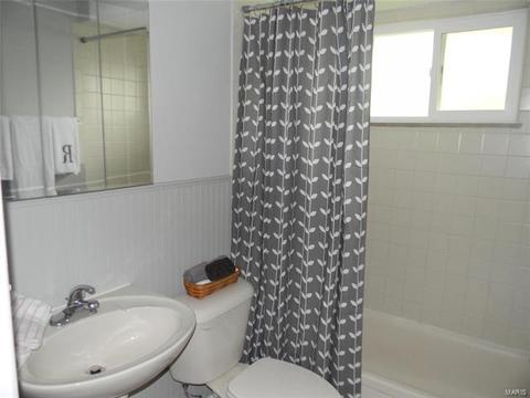 204 Chamberlin Dr, Ballwin, MO 63021 photo 20