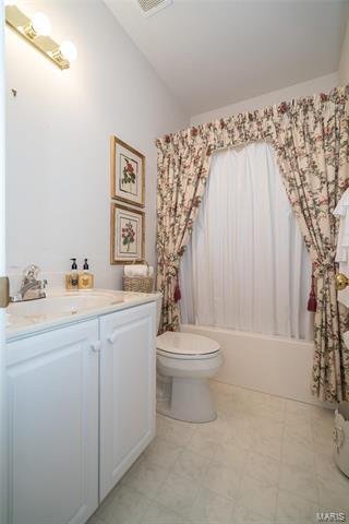 241 Greenburn Dr, Weldon Spring, MO 63304 photo 31
