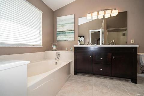 1122 Bellow Falls Dr, O'fallon, MO 63368 photo 12