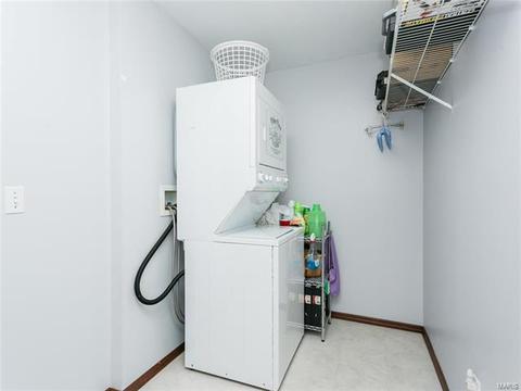 103 Hunters Lake Ct, Eureka, MO 63025 photo 31