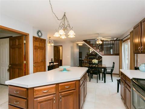 103 Hunters Lake Ct, Eureka, MO 63025 photo 28
