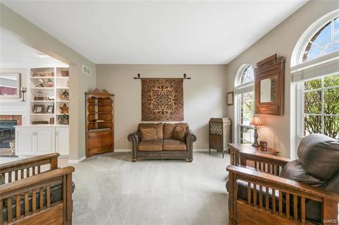 465 Gateford, Ballwin, MO 63021 photo 8