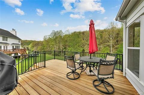 465 Gateford, Ballwin, MO 63021 photo 13