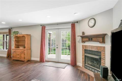 465 Gateford, Ballwin, MO 63021 photo 25