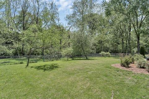 1119 Pinrun Dr, Ballwin, MO 63011 photo 24