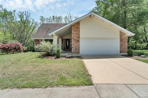 1119 Pinrun Dr, Ballwin, MO 63011 photo 1