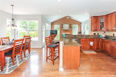 1460 Lucerne Manors Dr, Weldon Spring, MO 63304 photo 20