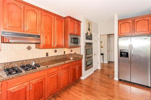1460 Lucerne Manors Dr, Weldon Spring, MO 63304 photo 17