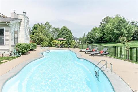 1460 Lucerne Manors Dr, Weldon Spring, MO 63304 photo 5