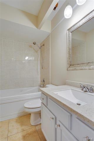 710 Henry Ave, Ballwin, MO 63011 photo 27
