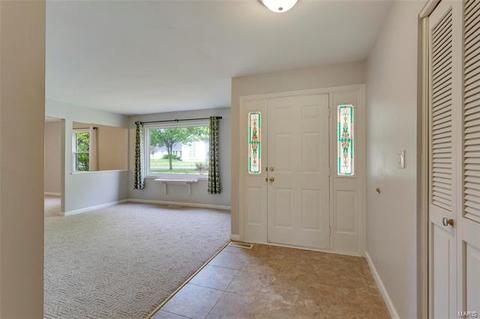 710 Henry Ave, Ballwin, MO 63011 photo 3