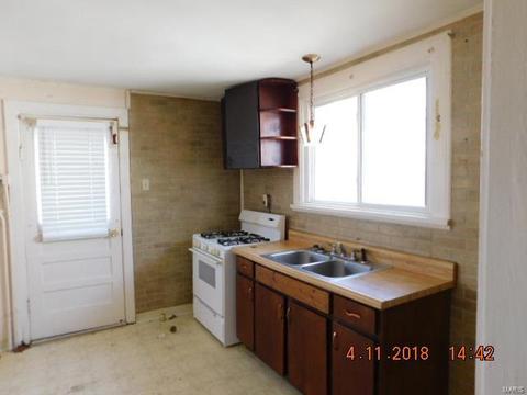 9507 Echo Ln, Saint Louis, MO 63114 photo 7