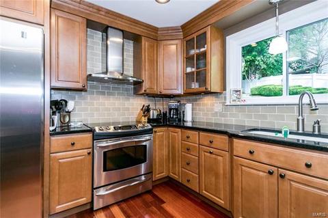 737 Spring Hill Farm, Ballwin, MO 63021 photo 16