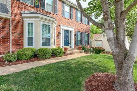 737 Spring Hill Farm, Ballwin, MO 63021 photo 4