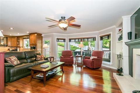 737 Spring Hill Farm, Ballwin, MO 63021 photo 9