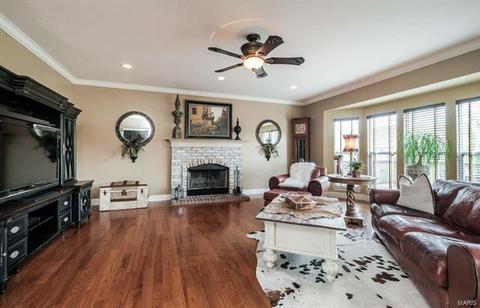 705 Hedgewood, O'fallon, MO 63368 photo 14