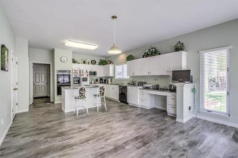 760 Arbor Haven Dr, Ballwin, MO 63021 photo 10