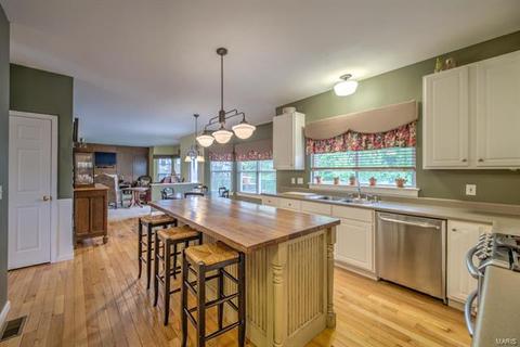 515 Meramec View Dr, Eureka, MO 63025 photo 7