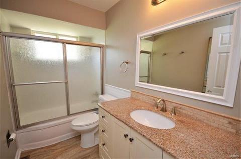 904 Saint Matthew Ave, O'fallon, MO 63366 photo 8