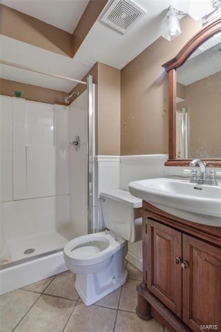 310 Ries Ct, Ballwin, MO 63021 photo 4