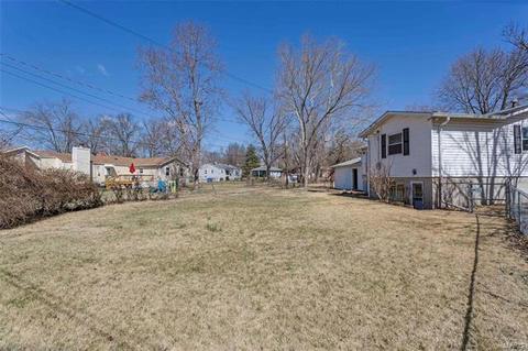 310 Ries Ct, Ballwin, MO 63021 photo 23