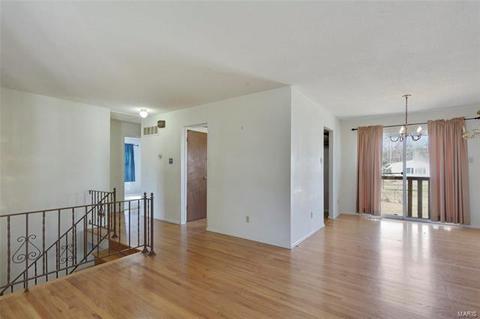 310 Ries Ct, Ballwin, MO 63021 photo 21
