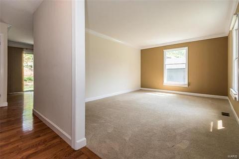 561 Stoddards Ml, Ballwin, MO 63011 photo 6